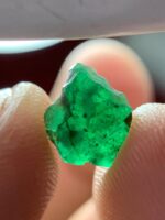 A Glimpse into the Green: 1.95 Carat Emerald Crystal from Swat Valley - Image 7