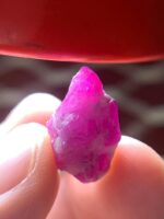 20.90 ct Afghan Ruby Crystal – Well-Balanced Natural Formation with Strong Faceting Potential - Image 9