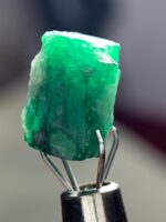 4.93ct Emerald Crystal from Swat: Natural Beauty in  8.83 x 8.85 x 6.41mm - Image 5