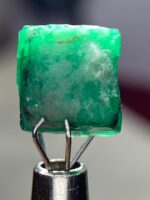 4.93ct Emerald Crystal from Swat: Natural Beauty in  8.83 x 8.85 x 6.41mm - Image 6