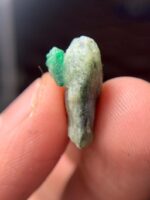 A Compact Treasure of Swat Valley: The 13.29-Carat Emerald Specimen - Image 9