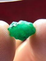 2.05ct Swat Emerald Crystal: Natural Beauty in Precision Cut (10.20 x 7.58 x 6.12 mm) - Image 5