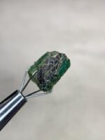 11.50 Carat Afghan Emerald Crystal: Panjshir Gemstone - Image 6