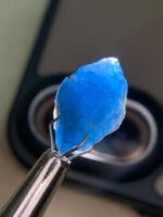 Afghanite in Focus: Spotlight on an 8.25 ct Crystal from Afghanistan - Image 4
