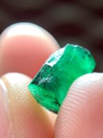 Hidden Depths: 3.35 Carat Swat Emerald Crystal - Image 11