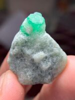 29.90 ct Natural Emerald Specimen – Swat Region - Image 3