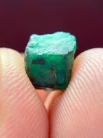 Precision in Nature: 3.15 ct Swat Emerald Crystal (7.90 × 7.31 × 6.07 mm) - Image 5