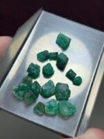 Raw Beauty from Swat: 18.25 ct Emerald Rough Gemstone (7.62 × 5.77 × 5.14 mm) - Image 8