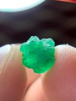 2.56 Ct Swat Emerald Crystal – Compact Symmetry with Natural Balance - Image 10