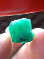Discover the Timeless Beauty of an 8.00 Ct Emerald Crystal - Image 13