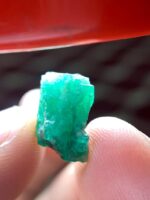 Discover the Timeless Beauty of an 8.00 Ct Emerald Crystal - Image 6