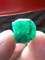 Discover the Timeless Beauty of an 8.00 Ct Emerald Crystal - Image 8