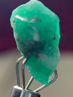 6.51ct Swat Emerald Crystal (14x9x7mm) – Untreated Natural Green Gem from Pakistan - Image 5