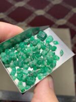 A Compact and Cohesive Swat Valley Emerald Rough Lot – 48.10 Carats - Image 2
