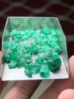 A Compact and Cohesive Swat Valley Emerald Rough Lot – 48.10 Carats - Image 6