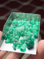 A Compact and Cohesive Swat Valley Emerald Rough Lot – 48.10 Carats - Image 14