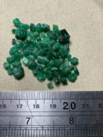 A Compact and Cohesive Swat Valley Emerald Rough Lot – 48.10 Carats - Image 7