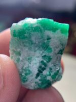 Impressive 76.73ct Emerald Specimen from Swat – A Majestic Natural Treasure (26x21x17mm) - Image 2