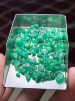 Unveiling a 51.75 ct Emerald Rough from Swat - Image 2
