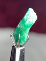 5.42ct Swat Valley Emerald Crystal – Natural Deep Green Gemstone - Image 6