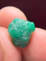 5.17ct Swat Emerald Crystal – Natural Gemstone (7.87 x 10.76 x 8.81 mm) - Image 3