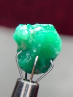 5.17ct Swat Emerald Crystal – Natural Gemstone (7.87 x 10.76 x 8.81 mm) - Image 5