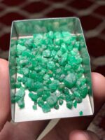 53.70 Carat Swat Emerald Rough Lot: Versatile Crystals for Balanced Gem Design - Image 6