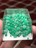 53.70 Carat Swat Emerald Rough Lot: Versatile Crystals for Balanced Gem Design - Image 7