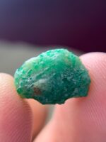 5.900ct Swat Emerald Crystal – Bold and Brilliant Natural Formation (13.83 x 9.64 x 8.13mm) - Image 4