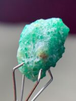 5.900ct Swat Emerald Crystal – Bold and Brilliant Natural Formation (13.83 x 9.64 x 8.13mm) - Image 5