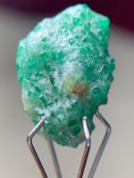 5.900ct Swat Emerald Crystal – Bold and Brilliant Natural Formation (13.83 x 9.64 x 8.13mm) - Image 9