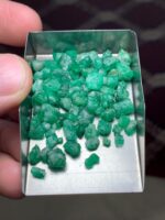 Volumetric Strength: 55.90 ct Emerald Rough Lot from Swat Valley - Image 3