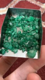 62.30 Carat Swat Emerald Rough Lot – Natural Uncut Gemstone (8.74 × 8.26 × 6.44 mm) - Image 2