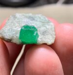 Discover the Beauty and Rarity of a 59.10 ct Emerald Specimen: A Gemstone of Timeless Elegance - Image 5