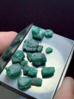 39.55ct Swat Emerald Rough Lot – Natural Beauty in Raw Form - Image 4