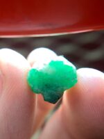 Irregular Elegance: 12.56 ct Emerald Crystal from Swat Valley - Image 7