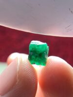 2.40ct Swat Emerald Crystal – Natural Green Brilliance in a Compact Form - Image 3
