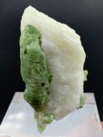 380 ct Diopside Specimen from Badakhshan, Afghanistan - Image 3