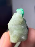 60.55ct Swat Emerald Specimen – Striking Natural Crystal (33.67 x 20.50 x 16.75mm) - Image 6