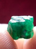 2.40ct Swat Emerald Crystal – Natural Green Brilliance in a Compact Form - Image 7