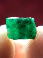 2.40ct Swat Emerald Crystal – Natural Green Brilliance in a Compact Form - Image 9