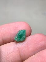 4.15ct Natural Emerald Crystal from Swat – Long Elegance and Pure Green Brilliance - Image 9