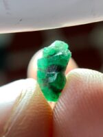 1.61ct Swat Emerald Crystal — A Vivid Green Gem from Pakistan’s Emerald Valley - Image 9