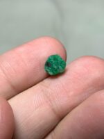 Gem Feature: 2.46 ct Swat Emerald Crystal - Image 2