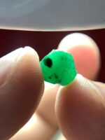 Gem Feature: 2.46 ct Swat Emerald Crystal - Image 3
