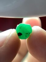 Gem Feature: 2.46 ct Swat Emerald Crystal - Image 4