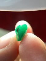 Gem Feature: 2.46 ct Swat Emerald Crystal - Image 5