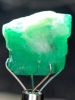 Majestic Green: 13.78ct Swat Emerald Crystal – A Masterpiece of Natural Beauty - Image 4