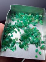 28.65ct Swat Emerald Rough Lot – Natural Green Gems (8.98 x 7.62 x 4.27mm) - Image 5