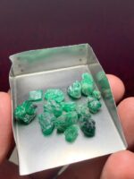 Unearthed Excellence: 38.55ct Swat Emerald Rough Lot - Image 5